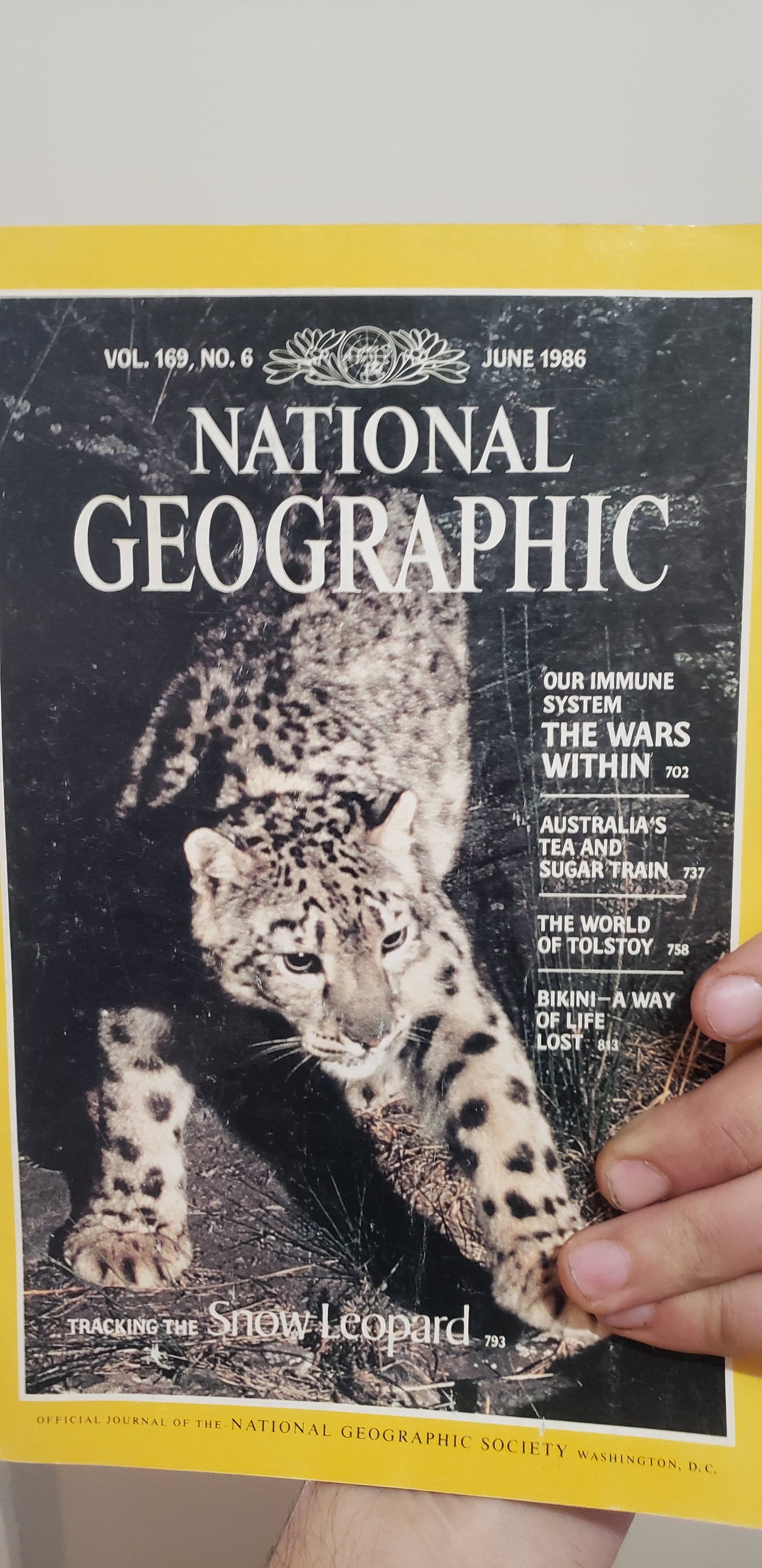 Signed National Geographics (90s-60s)